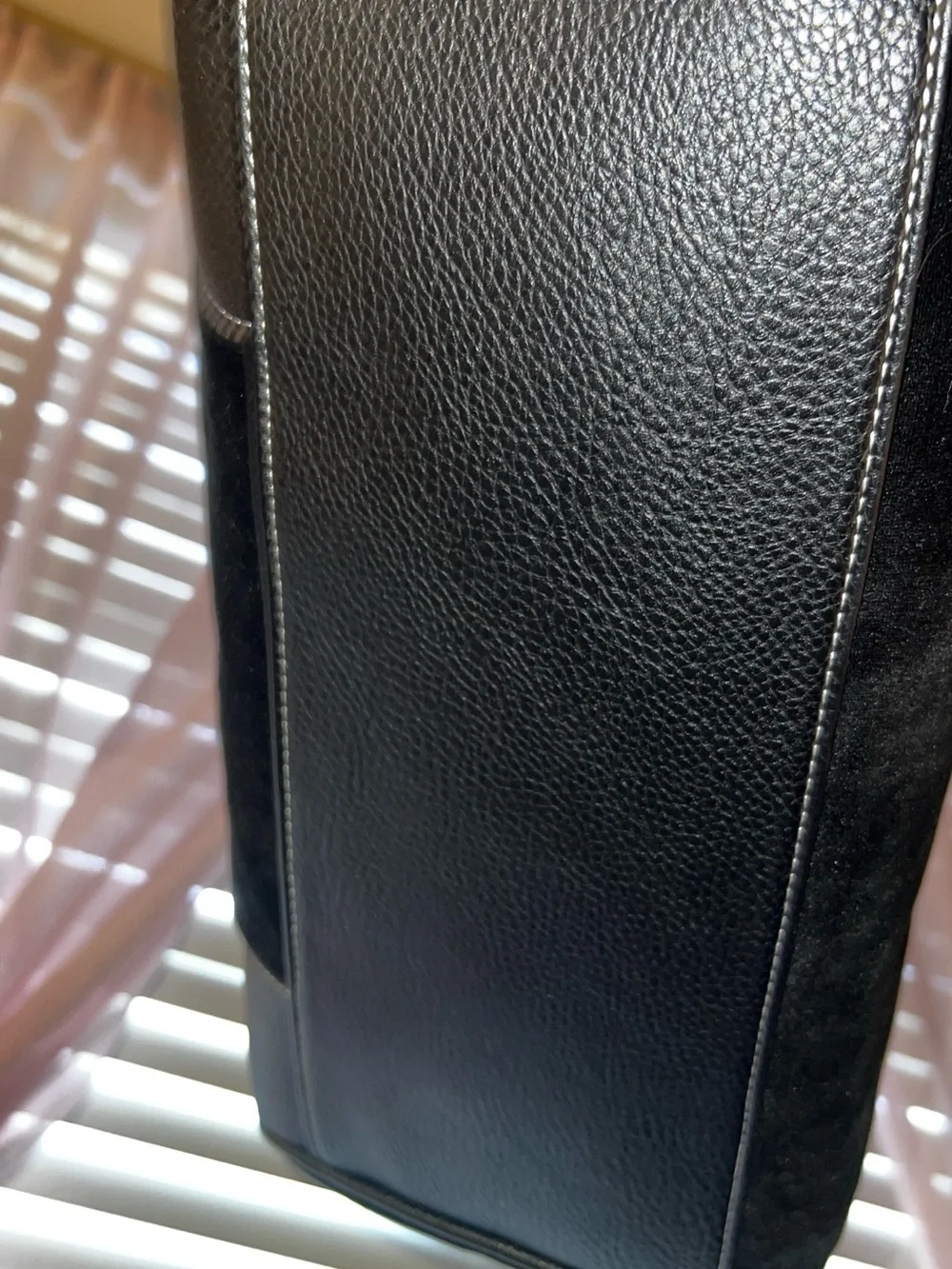 Juicy Couture Black Daydreamerwith Decorative Crest - Picture 3 of 10